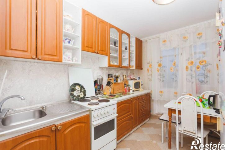 4-комн квартира улица Мусы Джалиля, 68/1,  д. 68/1