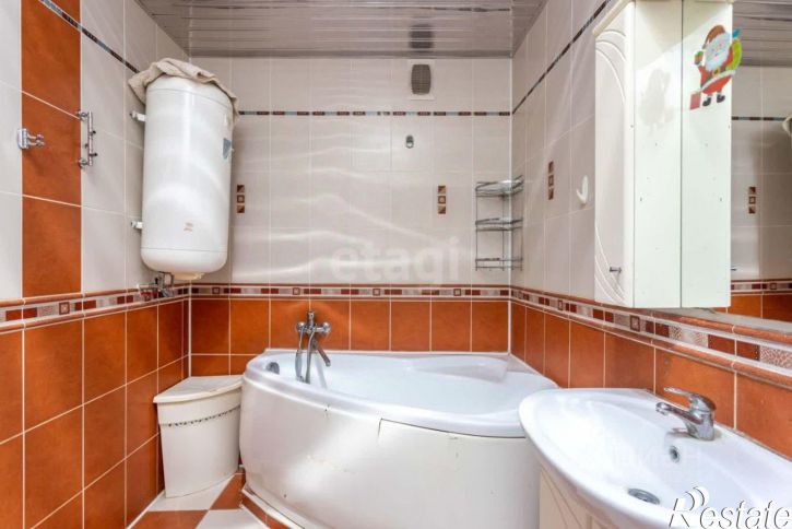 5-комн квартира Коммунистическая улица, 19/1,  д. 19/1