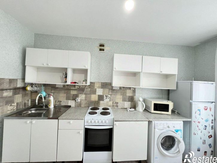 2-комн квартира улица Просвещения, 11/1,  д. 11/1