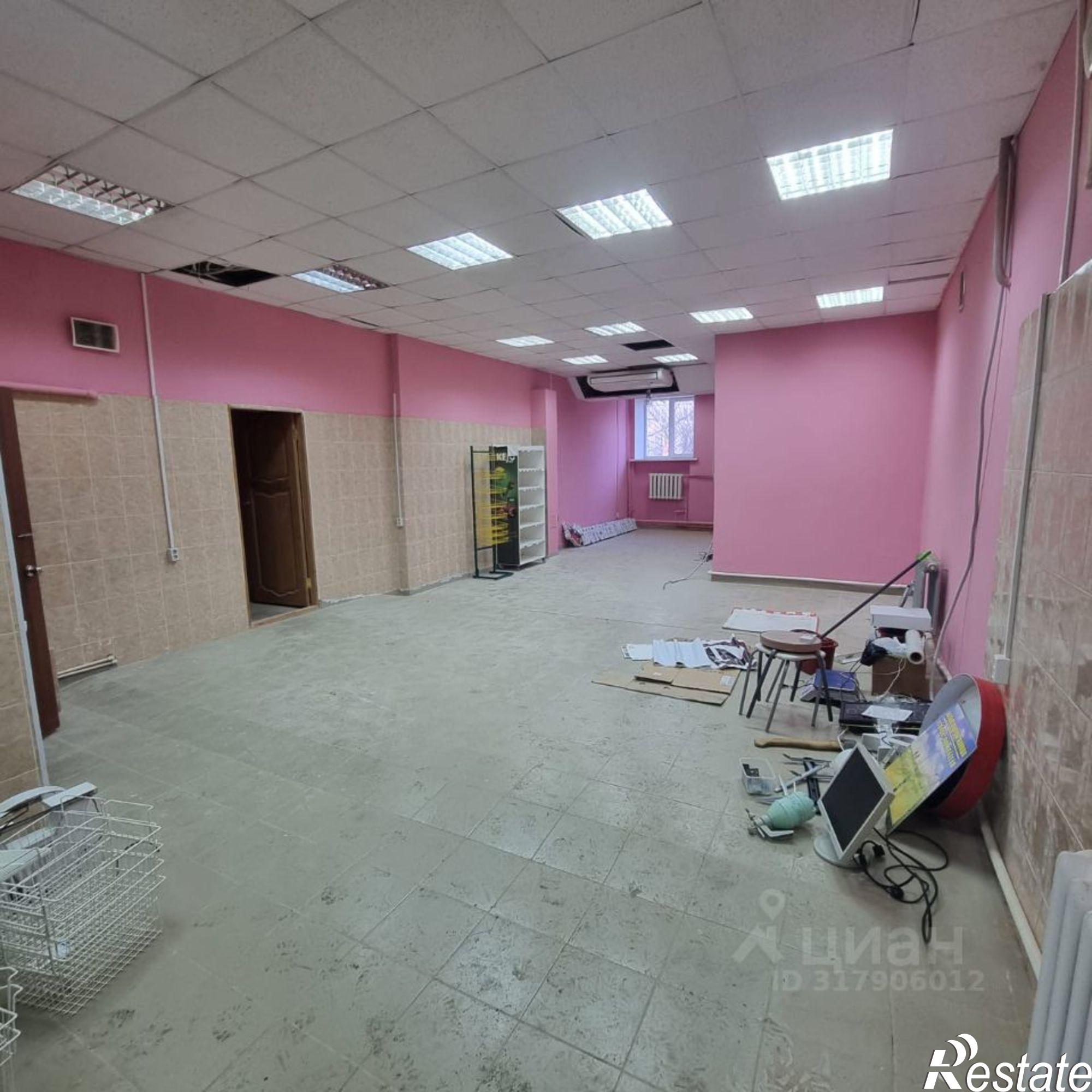 Сдать торговое помещение за 100 011 рублей на ул Машиностроителей, 4