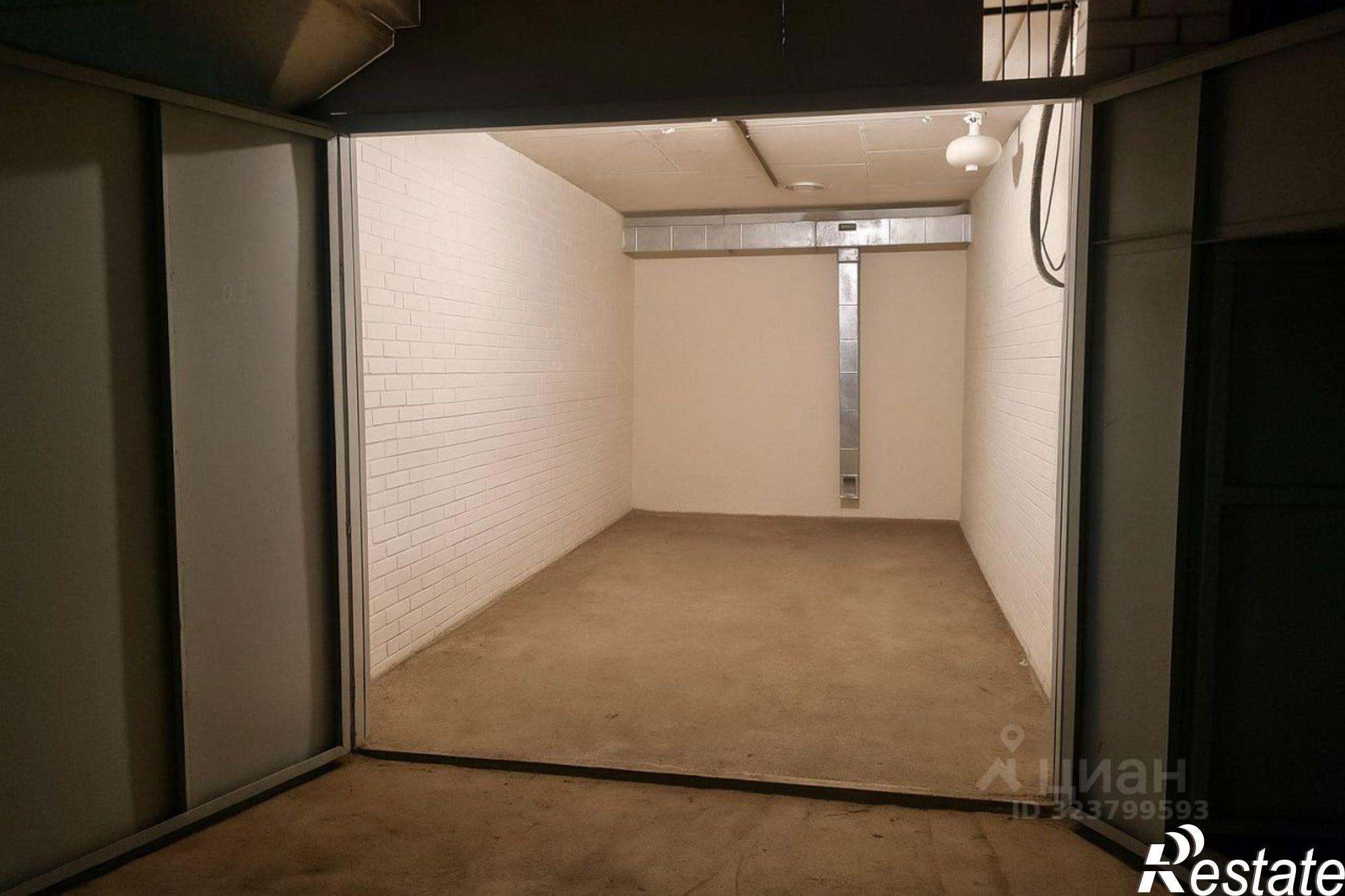 Купить гараж, место в паркинге за 1 400 000 рублей на улица Пушкина, 109