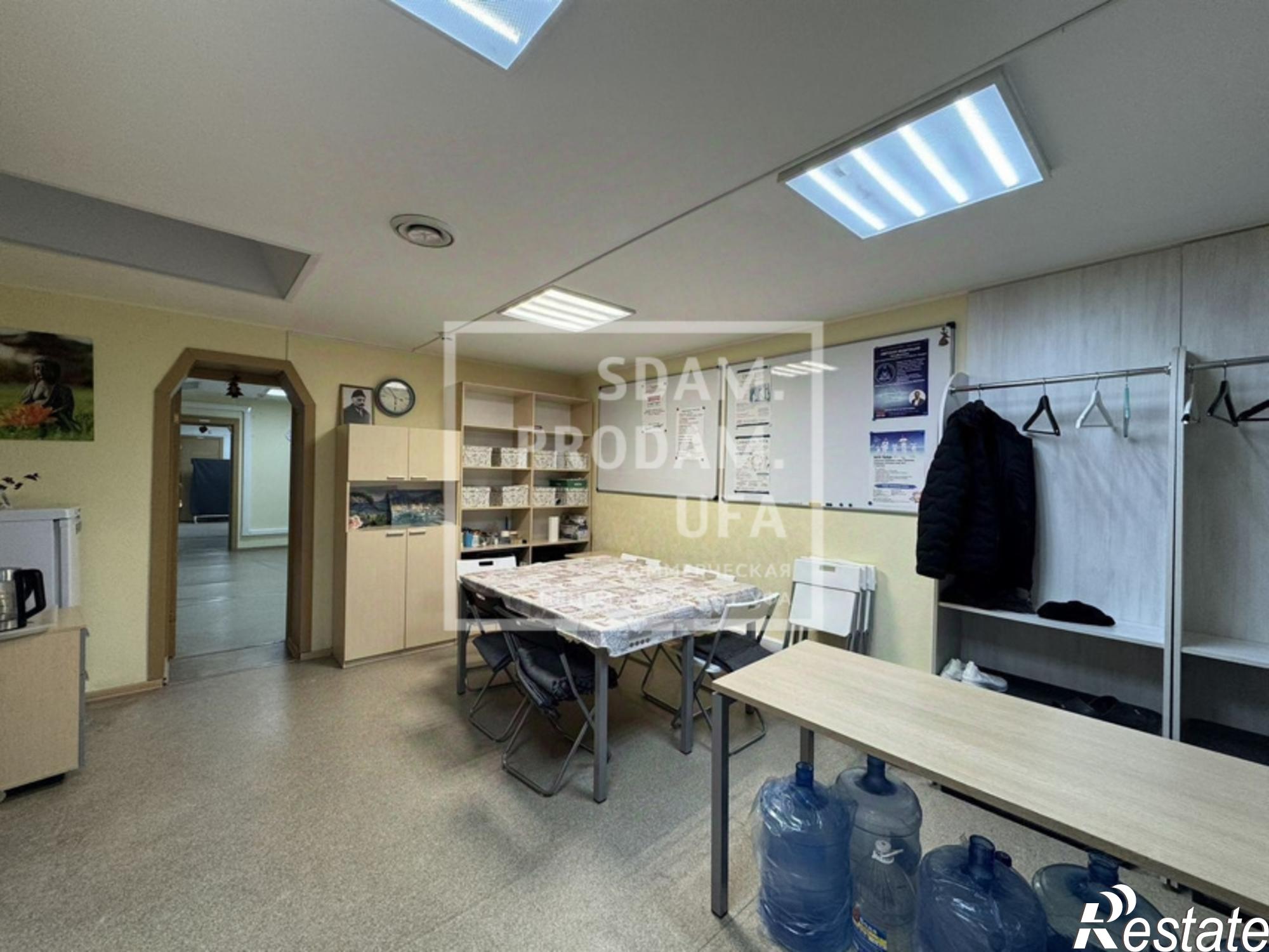 Сдать офис, помещение под офис за 70 000 рублей на Революционная улица, д.111/1