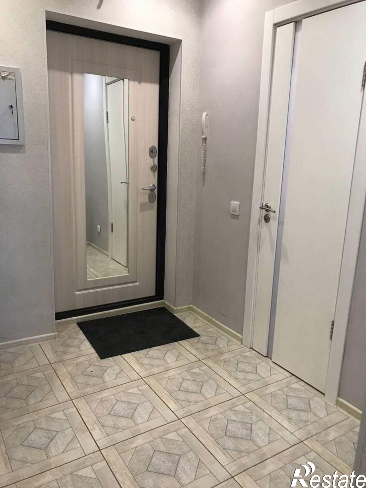 Сдать квартиру за 35 000 рублей на улица Цюрупы, 158/2