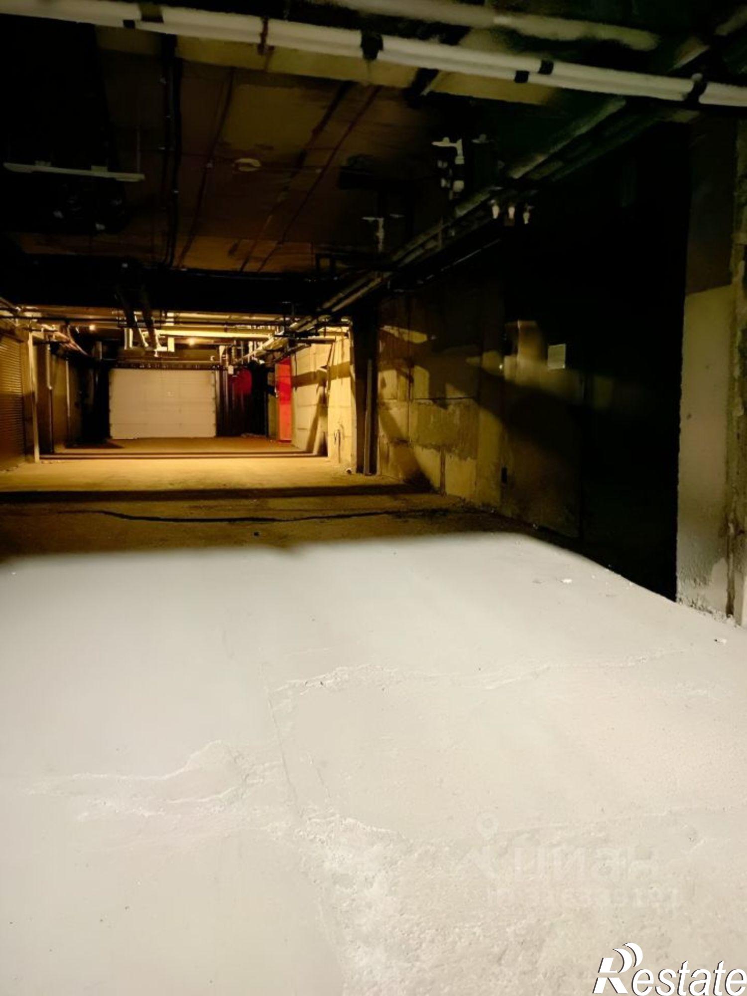 Купить гараж, место в паркинге за 1 800 020 рублей на улица Менделеева