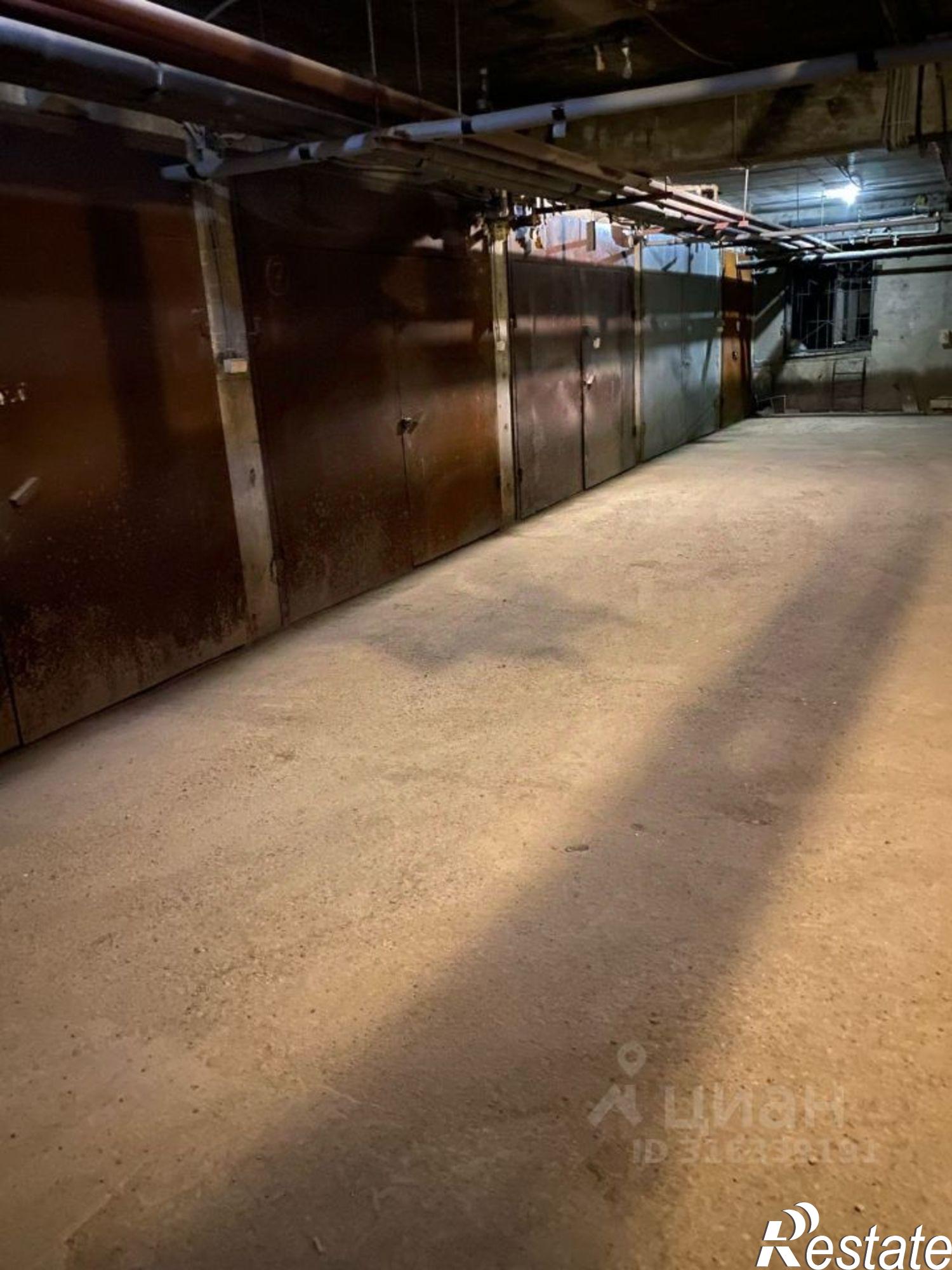 Купить гараж, место в паркинге за 1 800 020 рублей на улица Менделеева