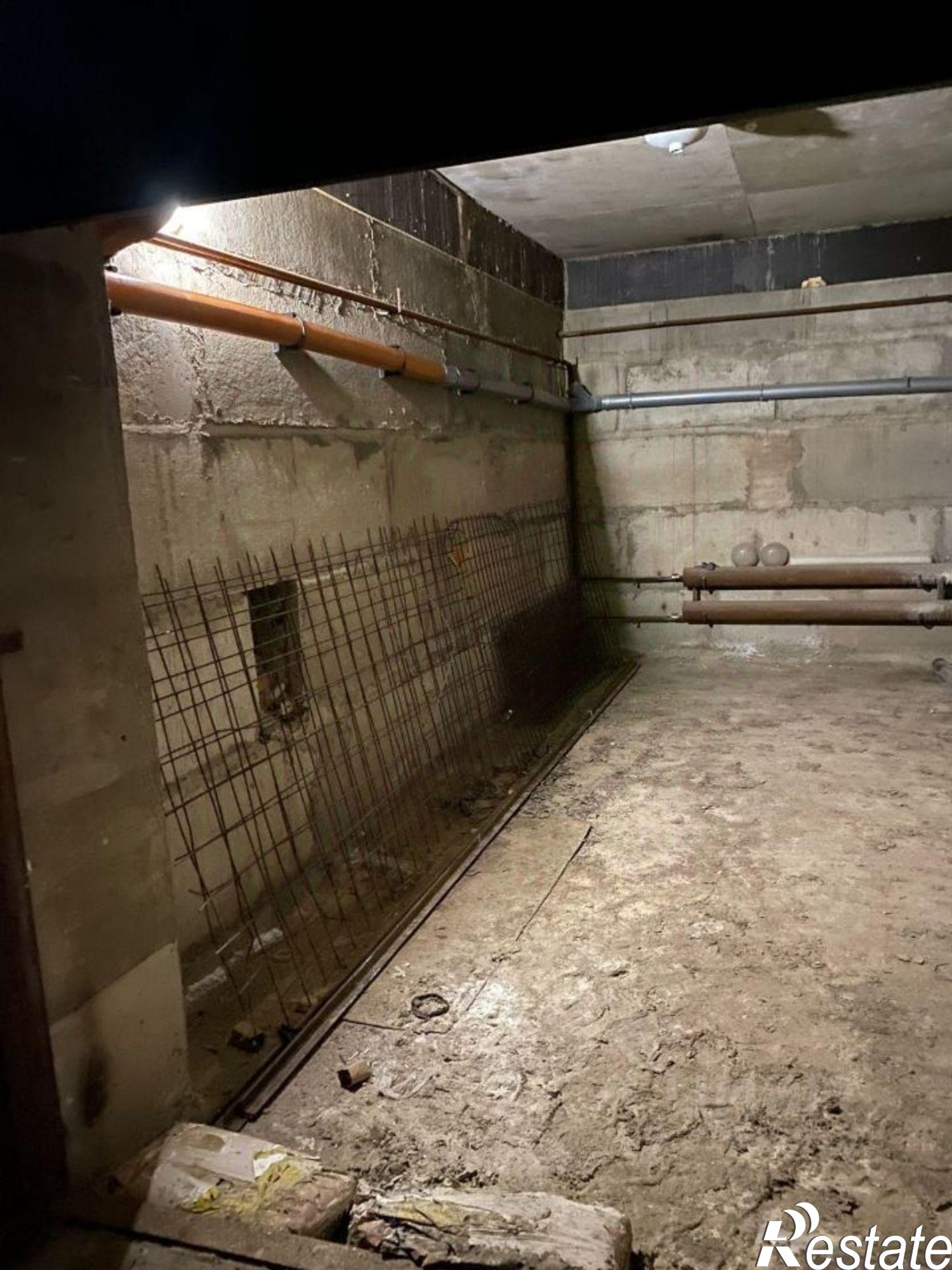 Купить гараж, место в паркинге за 1 800 020 рублей на улица Менделеева