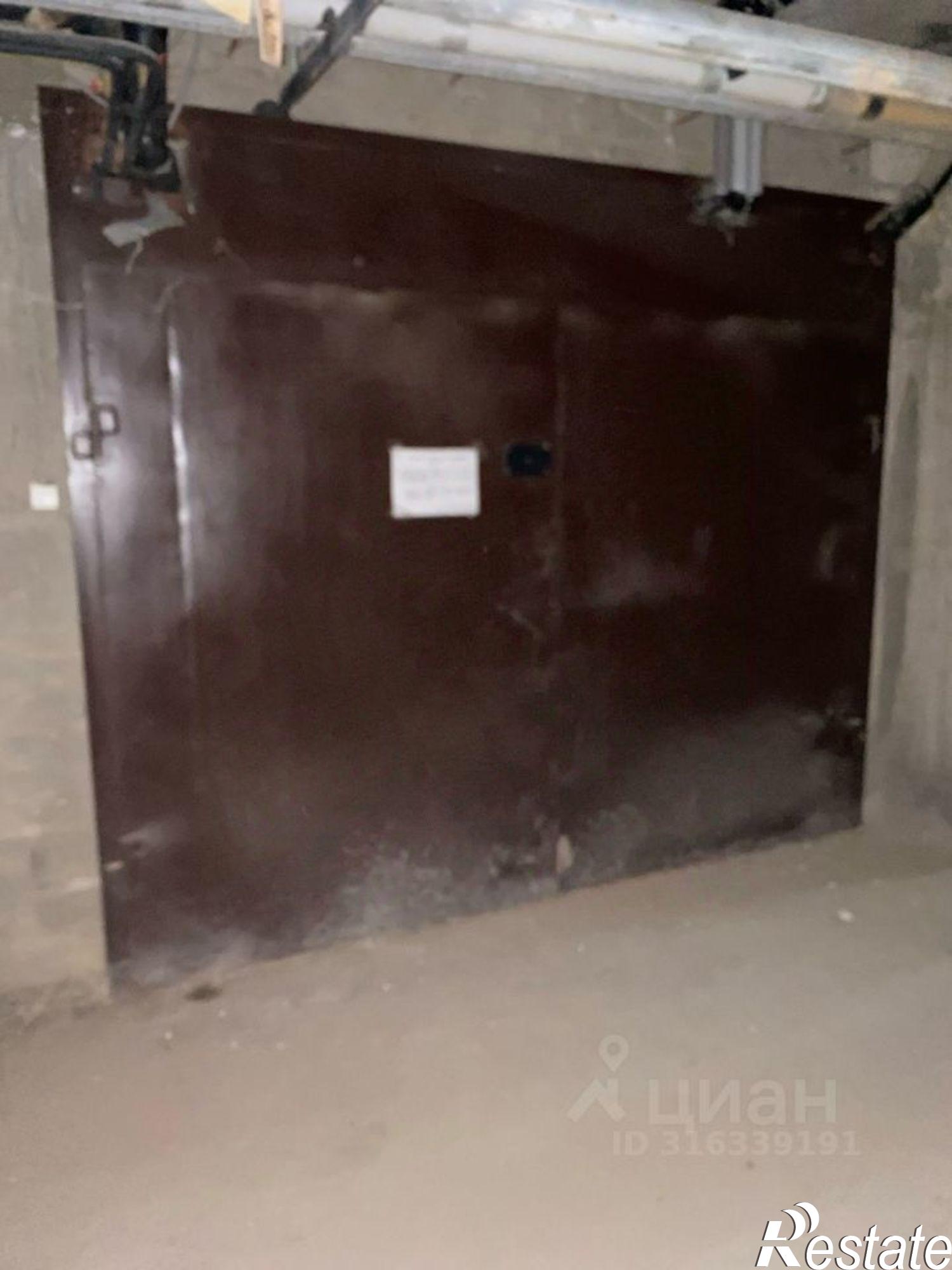 Купить гараж, место в паркинге за 1 800 020 рублей на улица Менделеева