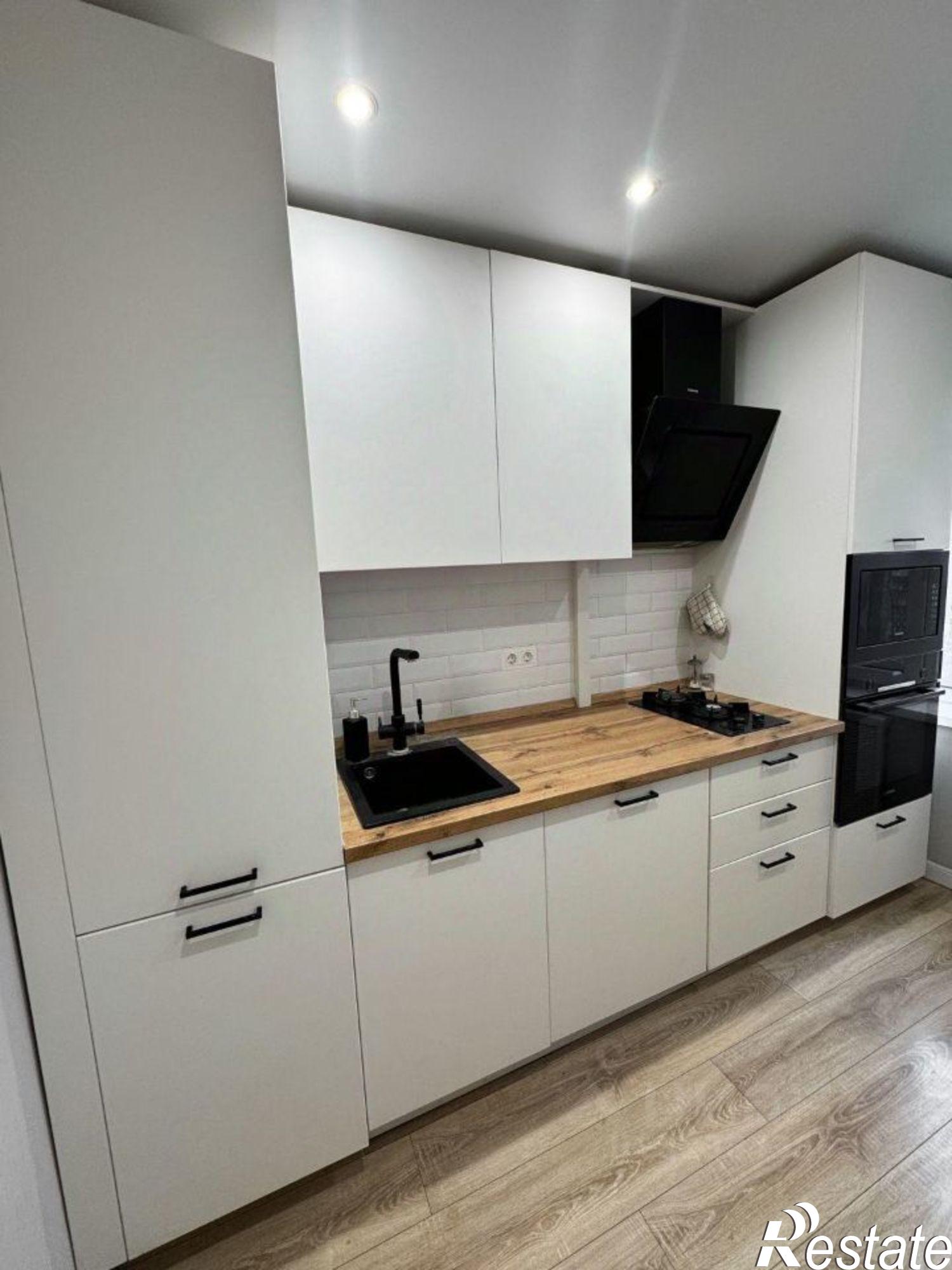 Сдать квартиру за 36 740 рублей на ул Рабкоров, 3