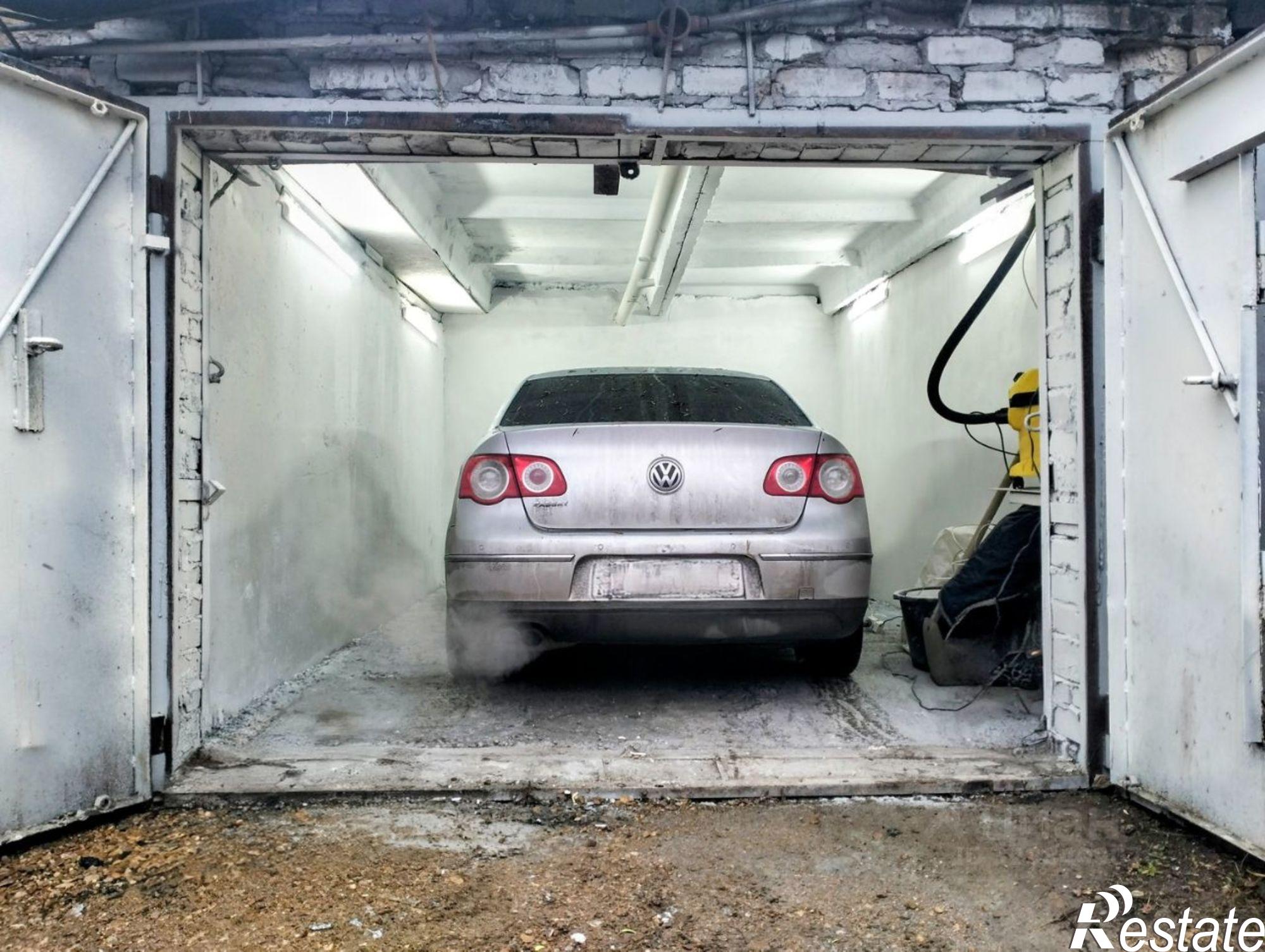 Купить гараж, место в паркинге за 430 002 рублей