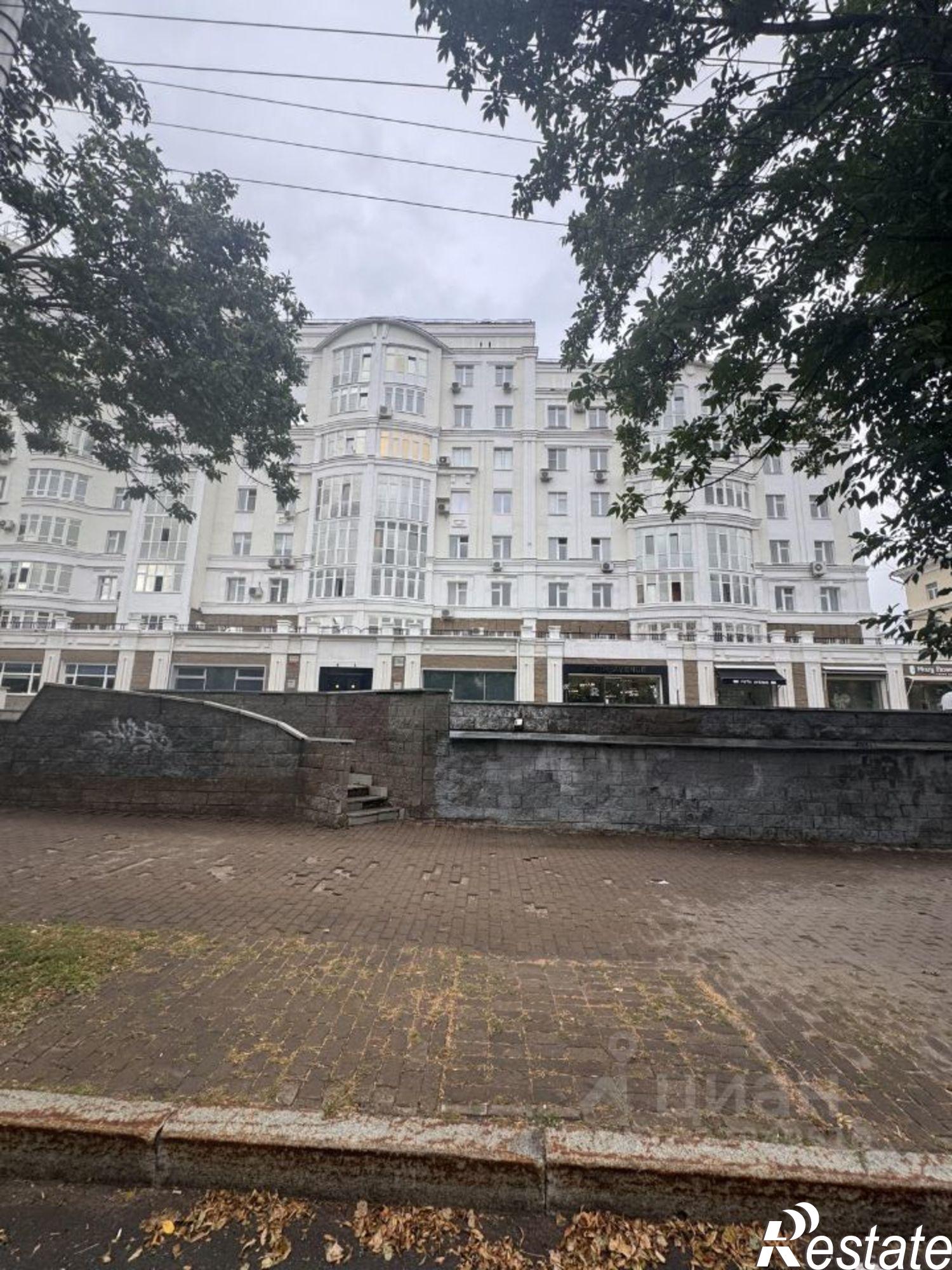 Купить гараж, место в паркинге за 1 690 000 рублей на ул Кирова, 5