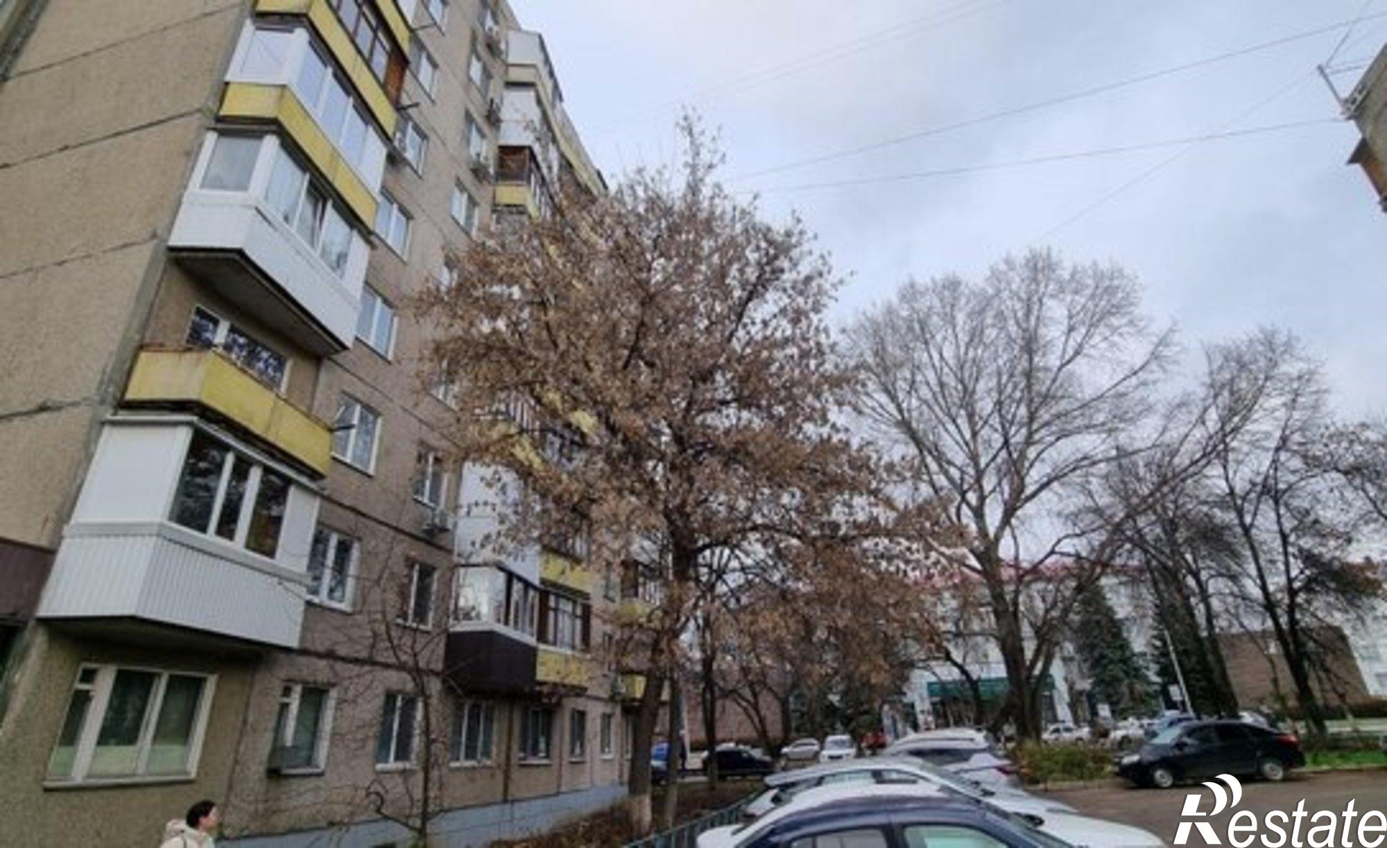 Купить квартиру за 2 500 000 рублей на Революционная улица, 80