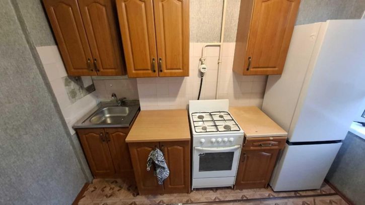 2-комн квартира Авроры ул, 7/4