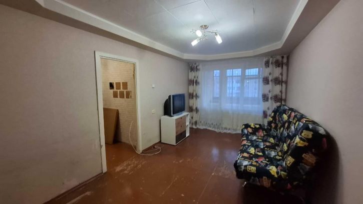 2-комн квартира Авроры ул, 7/4