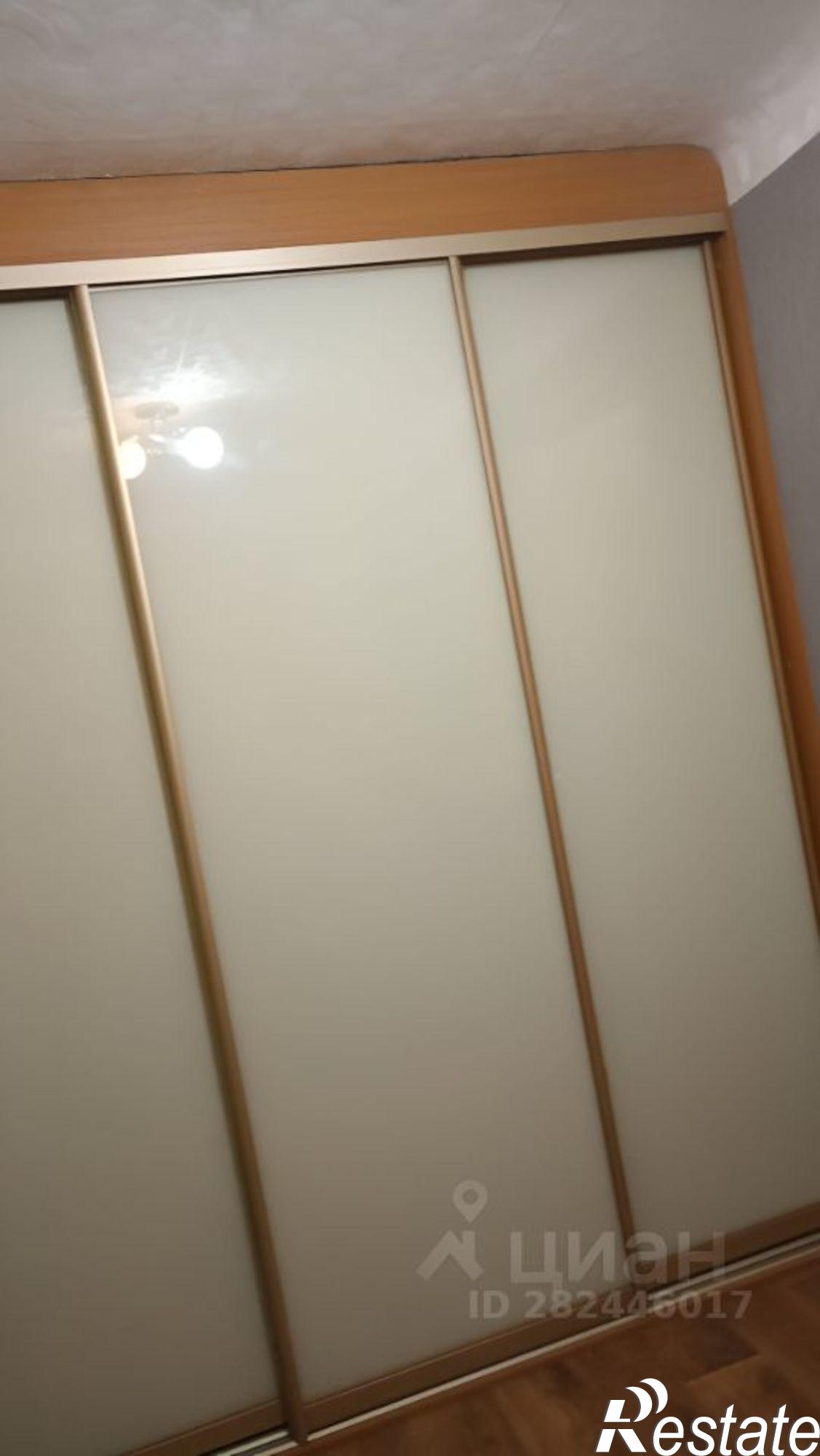 Сдать квартиру за 23 000 рублей на проспект Октября, 164/1