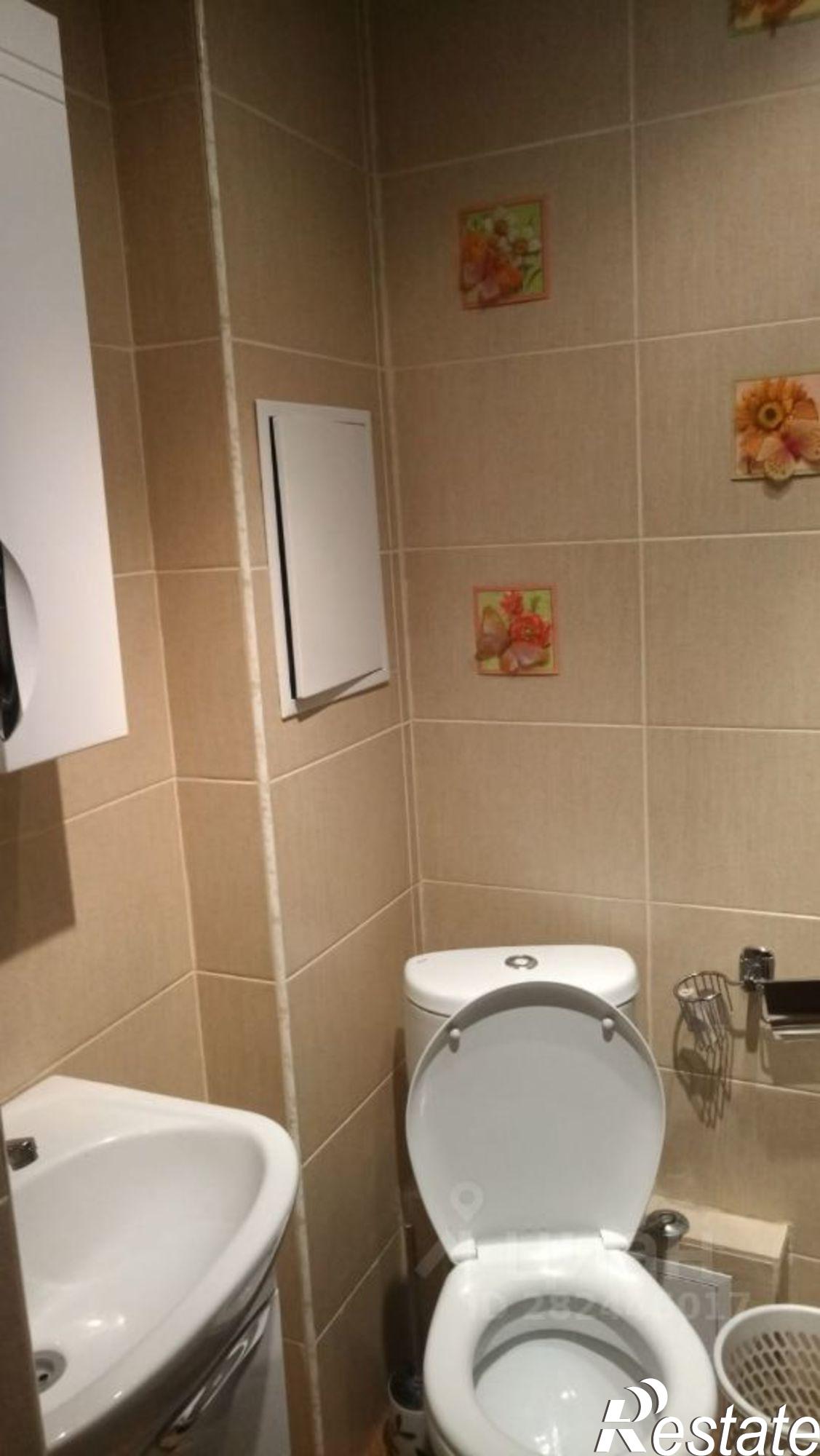 Сдать квартиру за 23 000 рублей на проспект Октября, 164/1