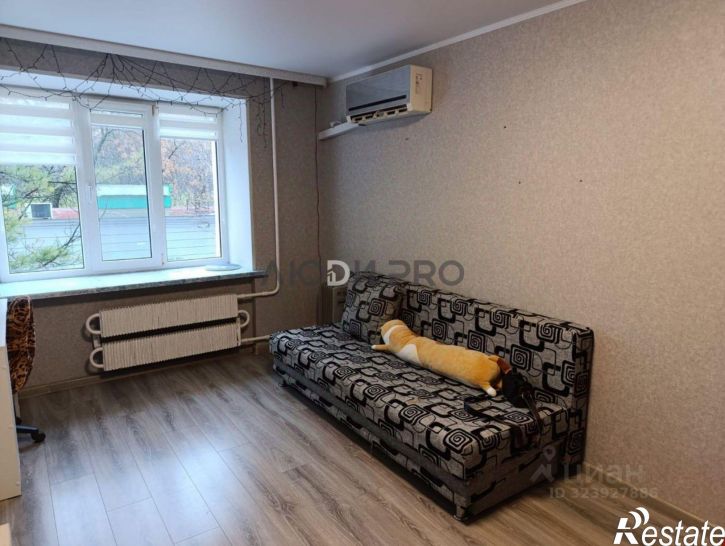 Комната Молодежный б-р, 10,  д. 10