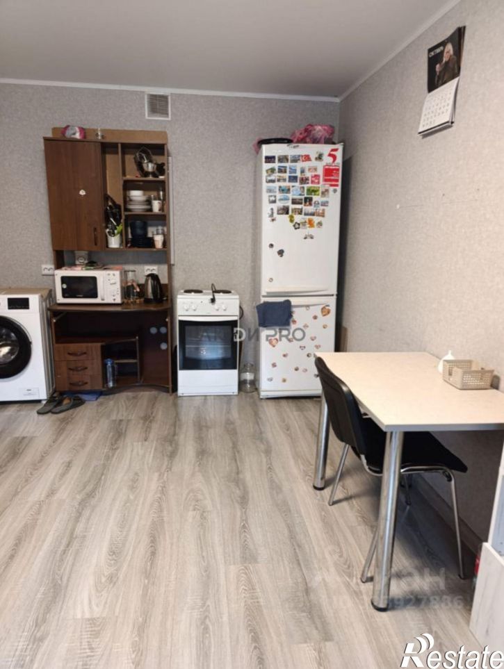 Комната Молодежный б-р, 10,  д. 10