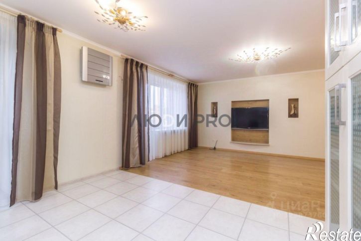 4-комн квартира улица Менделеева, 140/3,  д. 140/3