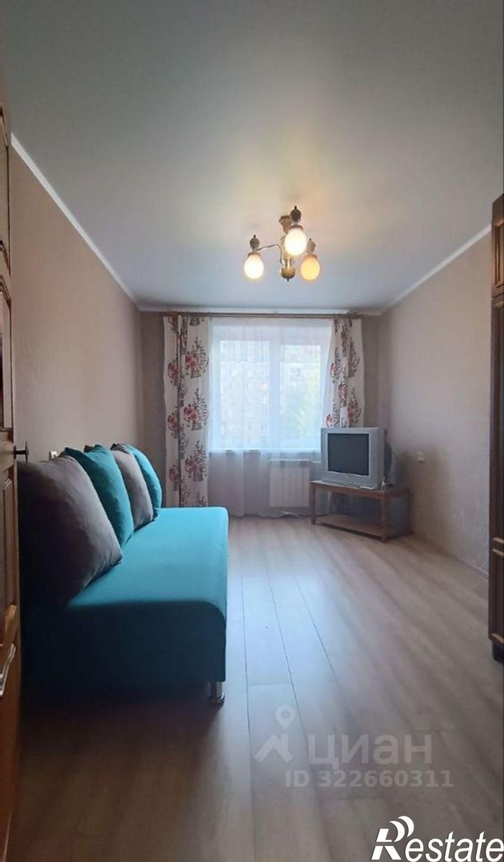 3-комн квартира ул Ахметова, 300/1,  д. 300/1