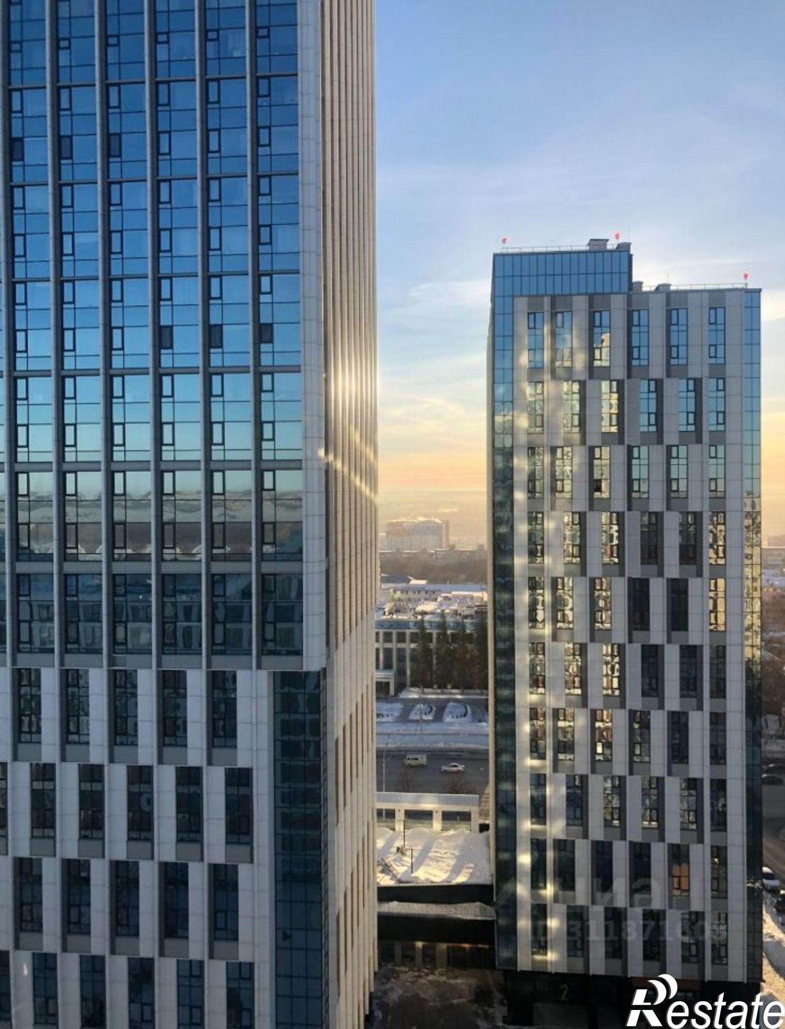 Купить квартиру за 10 000 000 рублей на проспект Октября, 107Б