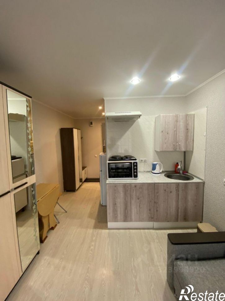 Комната ул Братьев Кадомцевых, 12,  д. 12