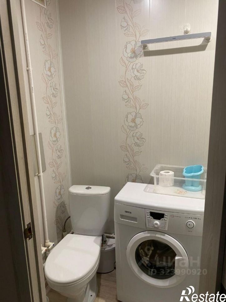 Комната ул Братьев Кадомцевых, 12,  д. 12