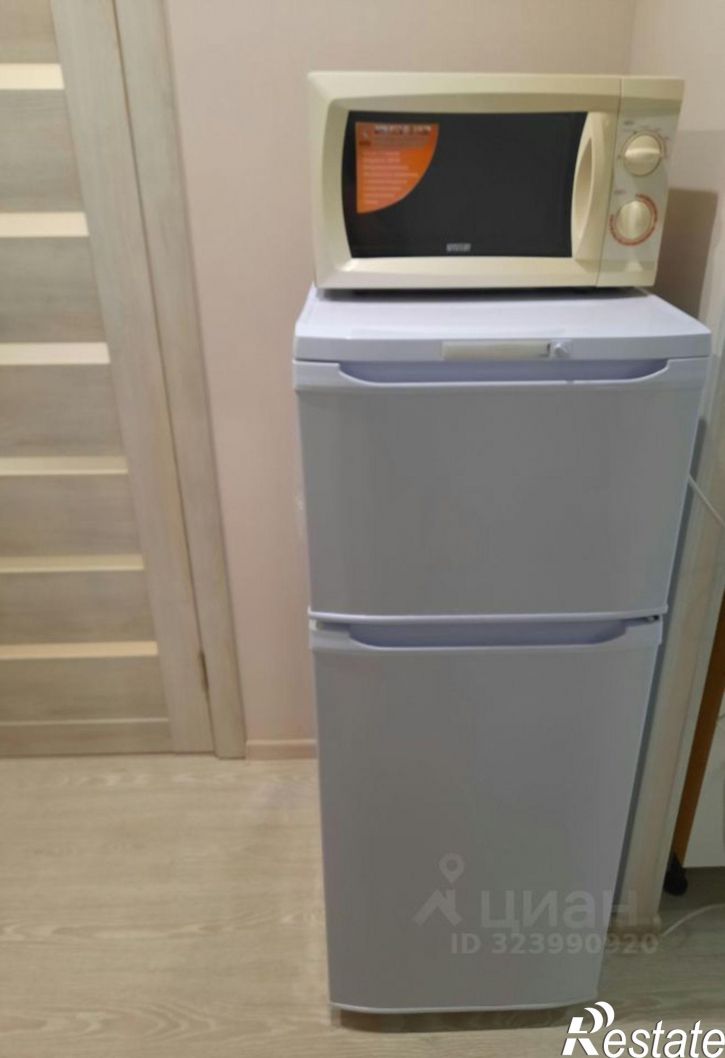 Комната ул Братьев Кадомцевых, 12,  д. 12