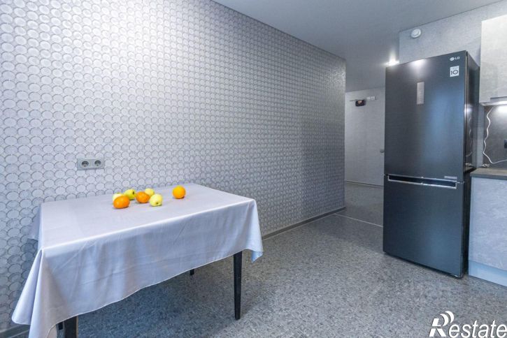 2-комн квартира улица Джалиля Киекбаева, 8,  д. 8