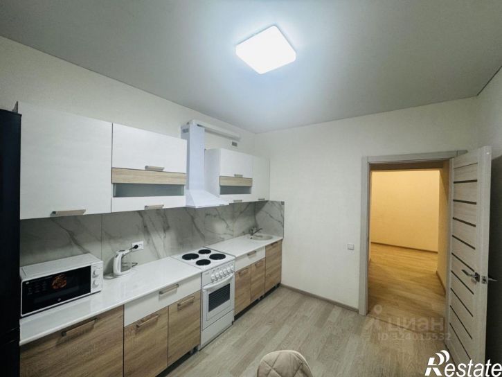 2-комн квартира улица Лётчиков, 1/8,  д. 1/8