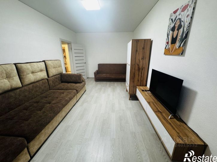 2-комн квартира улица Лётчиков, 1/8,  д. 1/8