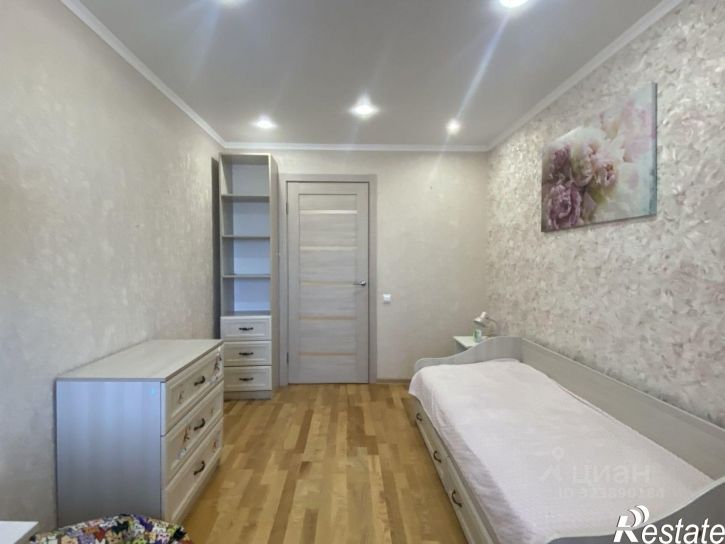 3-комн квартира ул Сун-Ят-Сена, 7,  д. 7