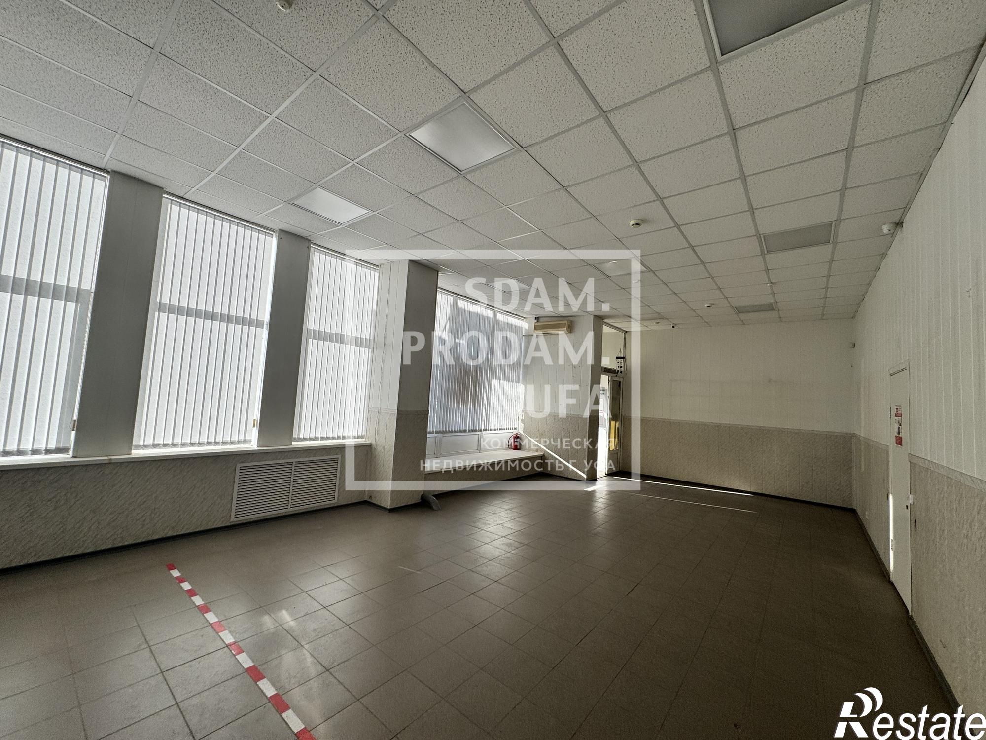 Сдать торговое помещение за 300 000 рублей на Салавата Юлаева проспект, д.59