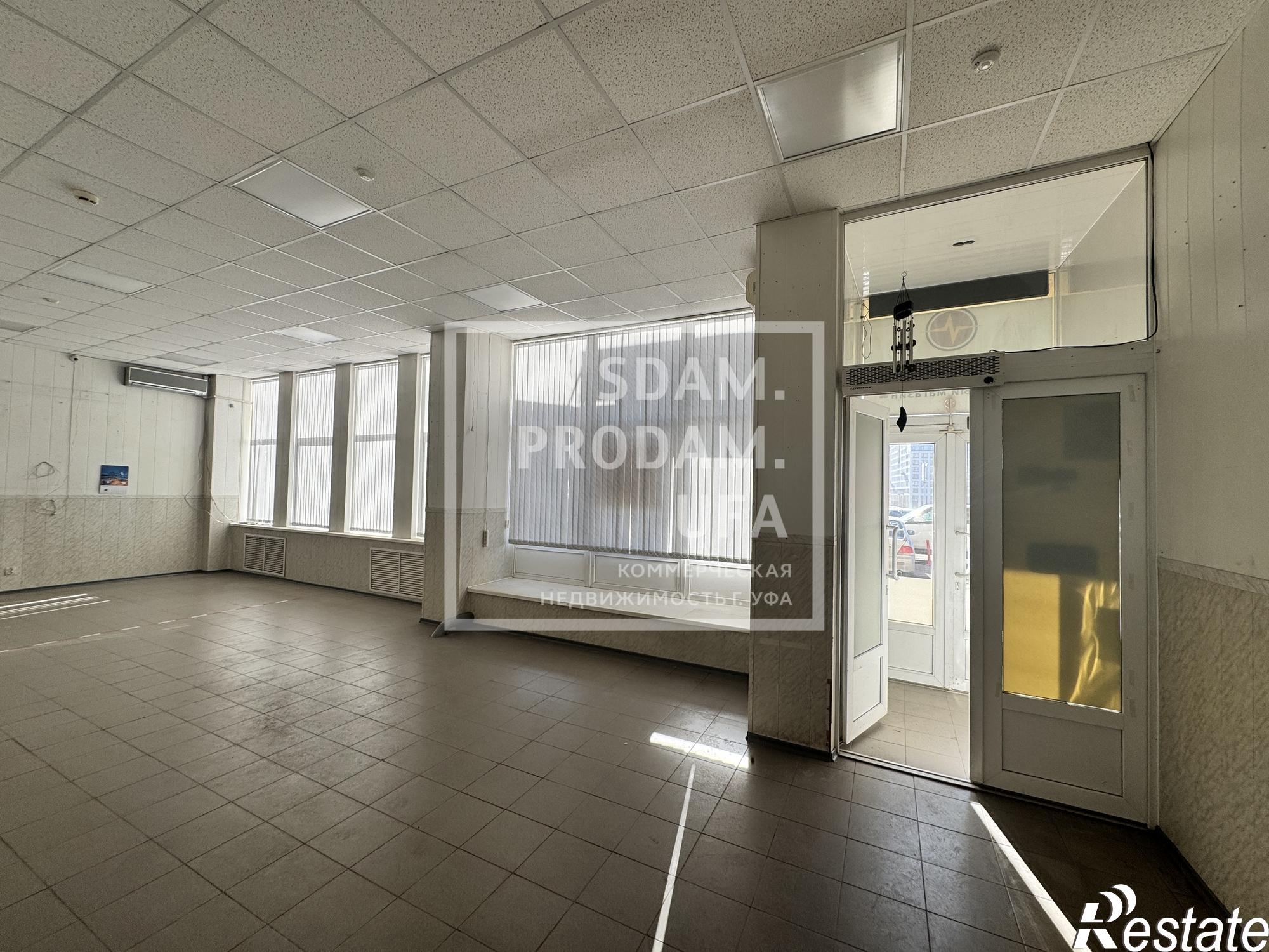 Сдать торговое помещение за 300 000 рублей на Салавата Юлаева проспект, д.59