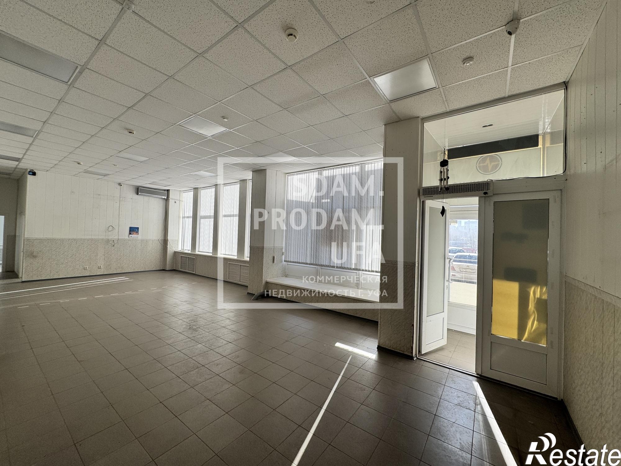 Сдать торговое помещение за 300 000 рублей на Салавата Юлаева проспект, д.59