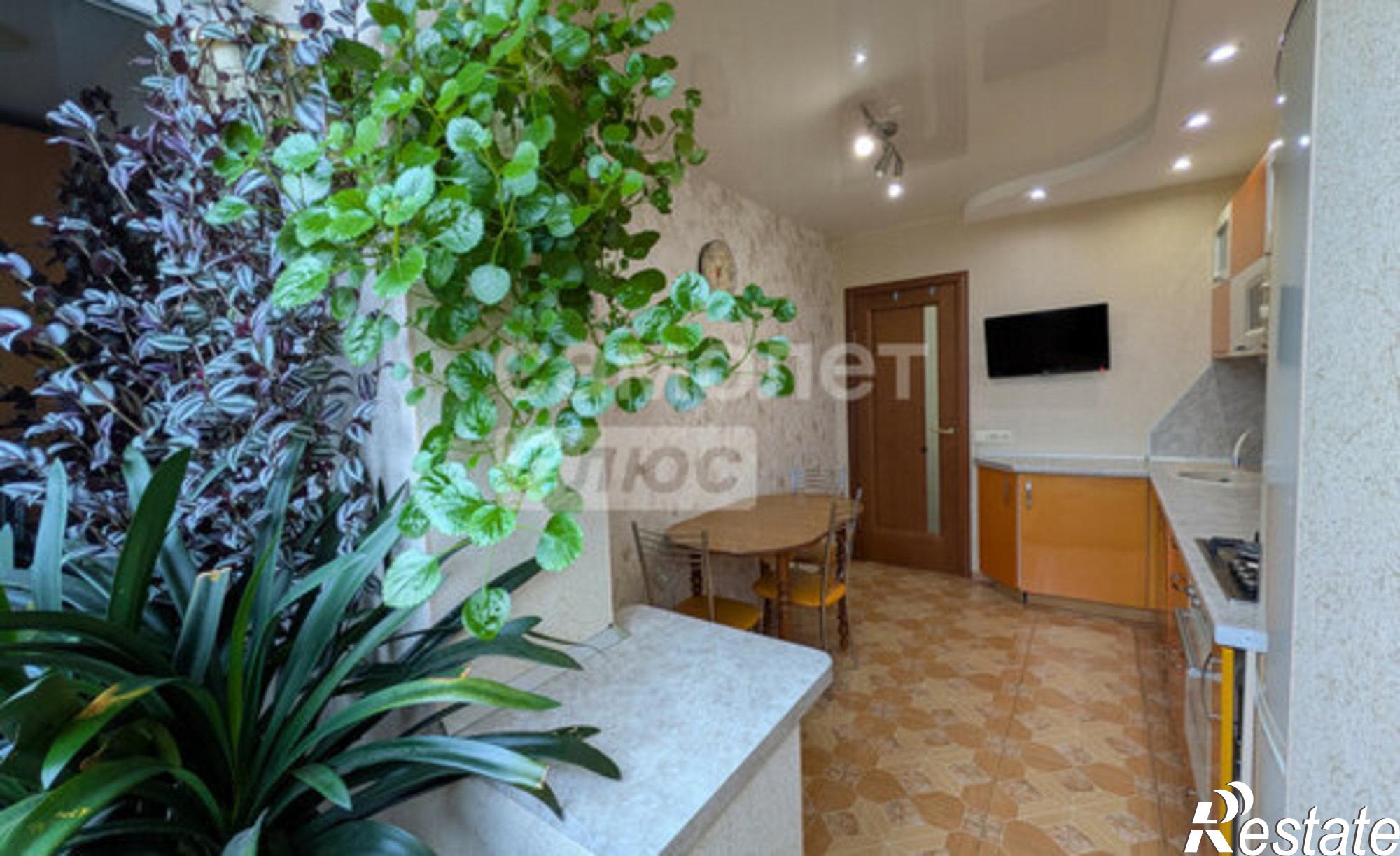 Купить квартиру за 8 300 000 рублей на улица Ахметова, 304/2