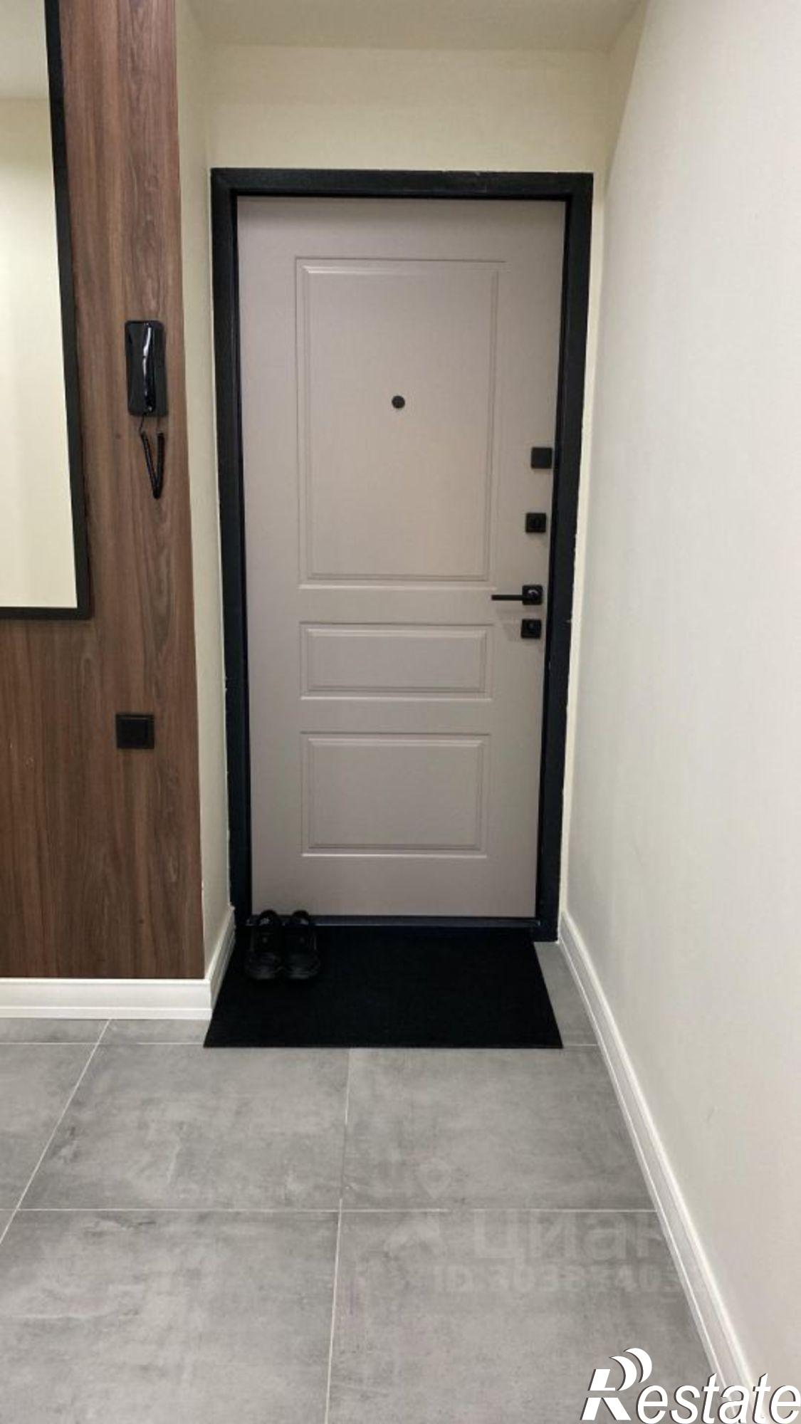 Купить квартиру за 14 000 000 рублей на улица Ульяновых, 33