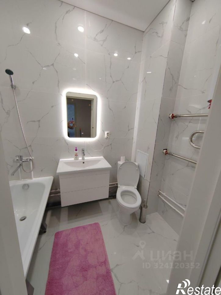 2-комн квартира улица Даяна Мурзина, 5/1,  д. 5/1