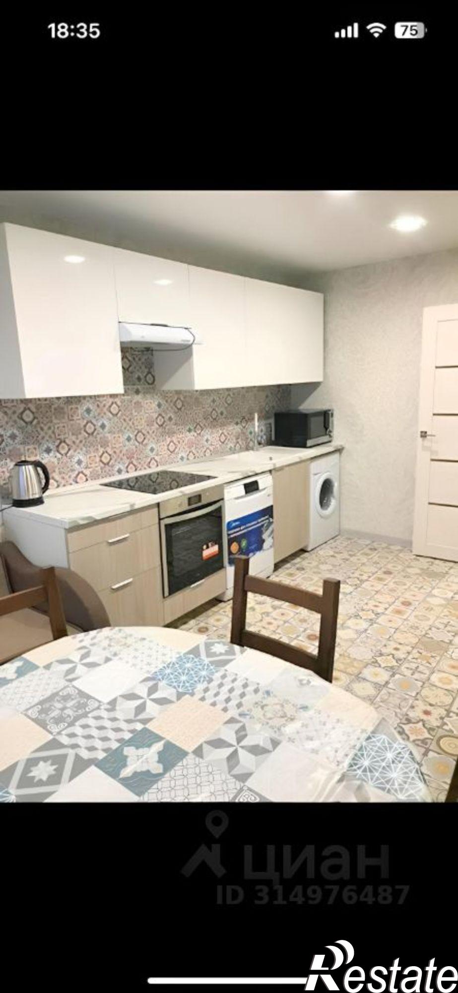 Сдать квартиру за 27 000 рублей на Кустарёвская набережная, 9