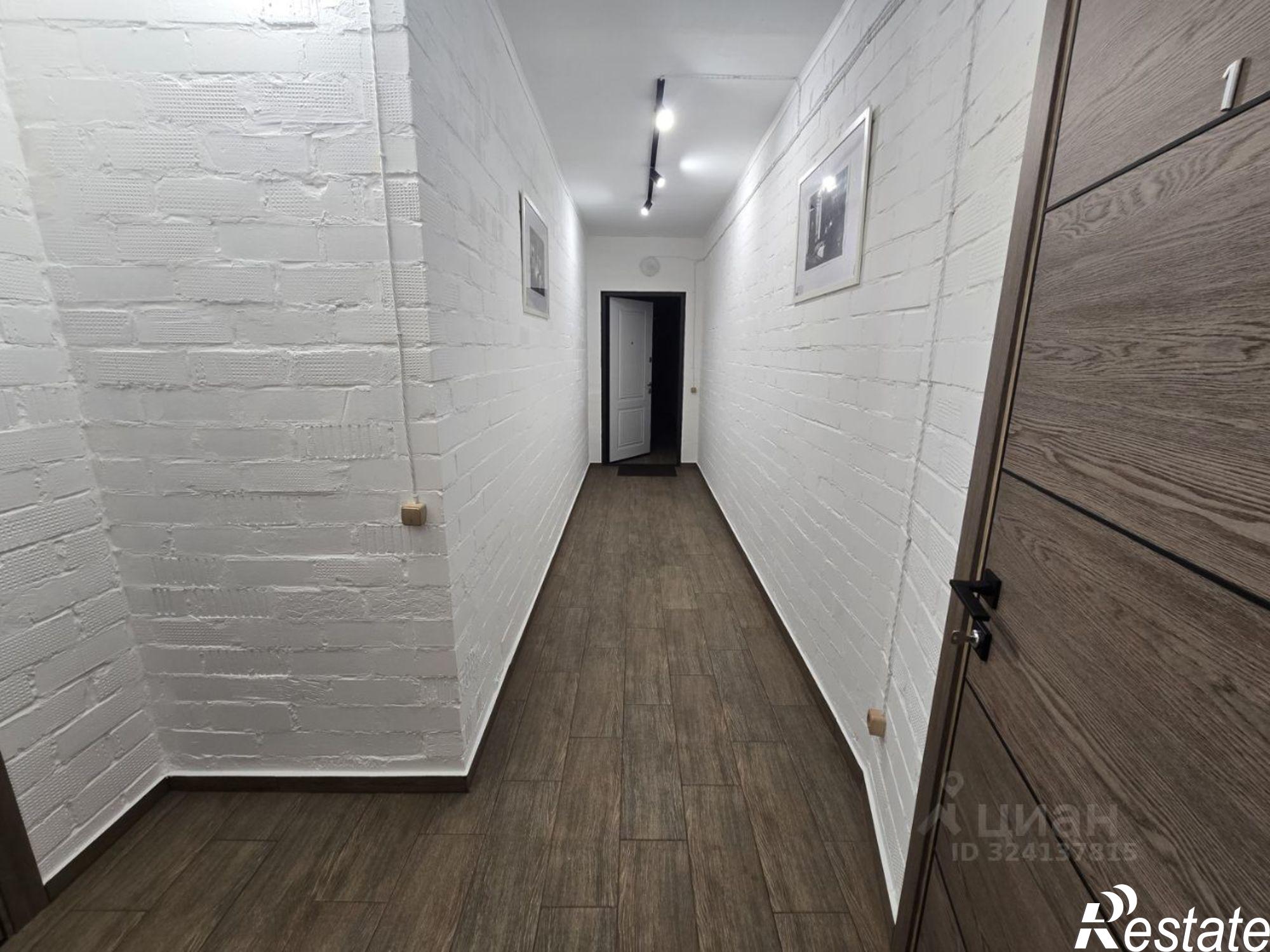 Сдать комнату за 24 000 рублей на Школьный переулок, 5