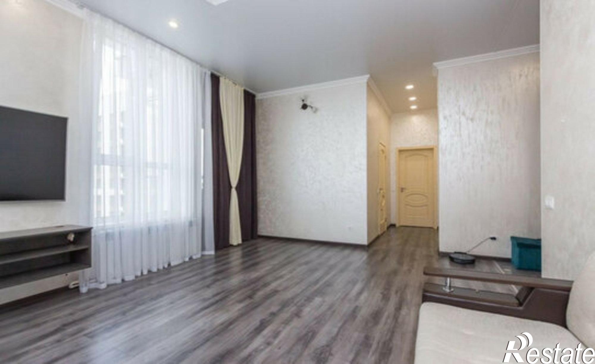 Купить квартиру за 13 000 000 рублей на улица Менделеева, 152/4