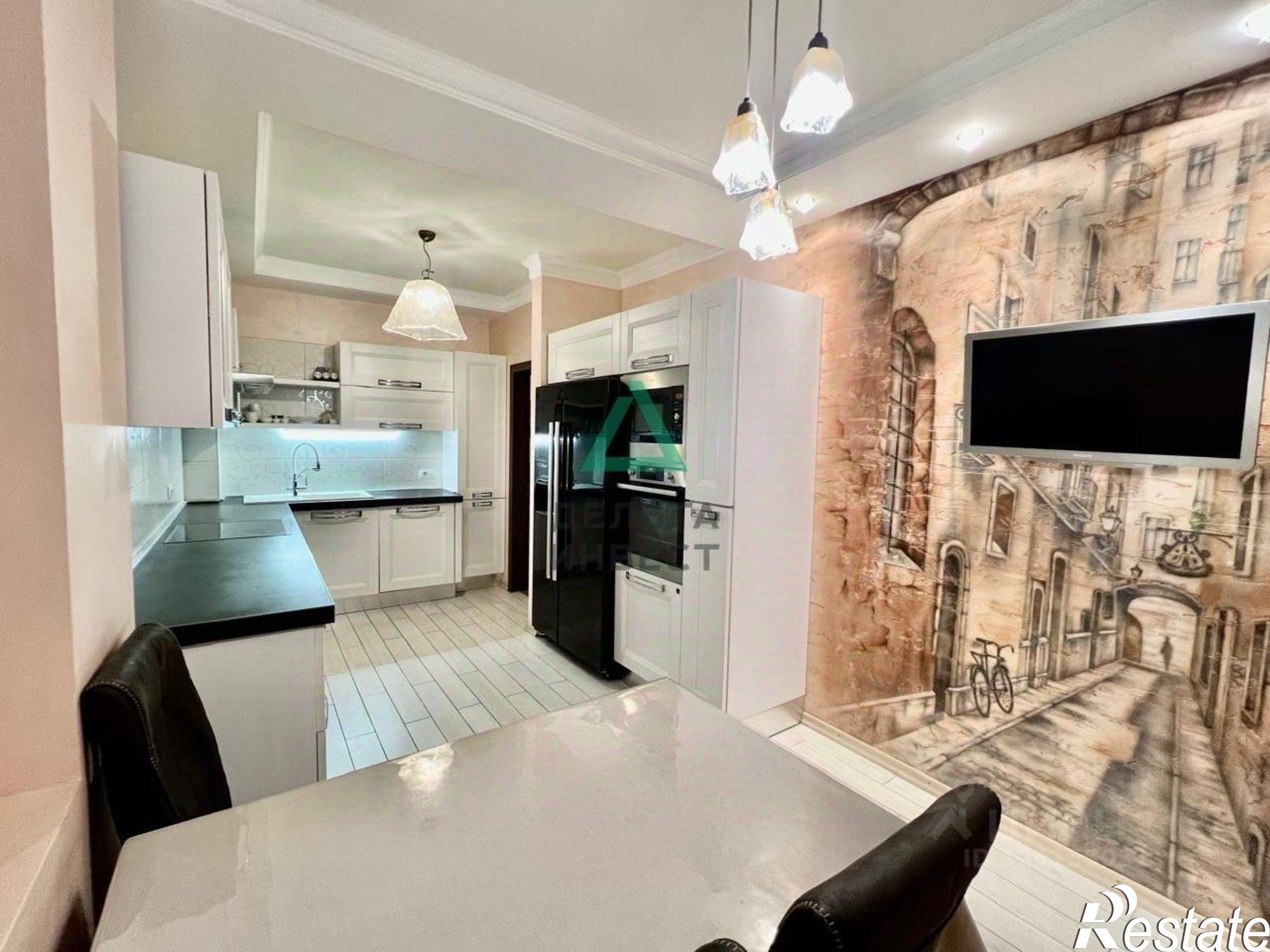 Купить квартиру за 15 999 000 рублей на улица Энгельса, 1/1