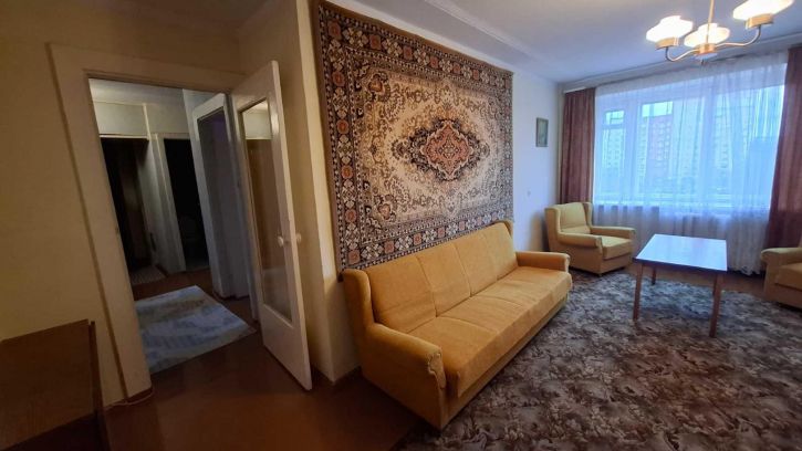 3-комн квартира Кирова ул, 91