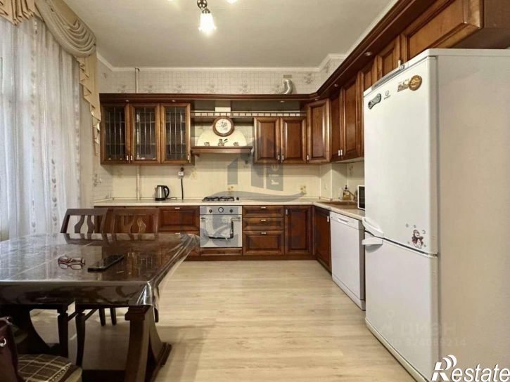 3-комн квартира ул Аксакова, 54,  д. 54