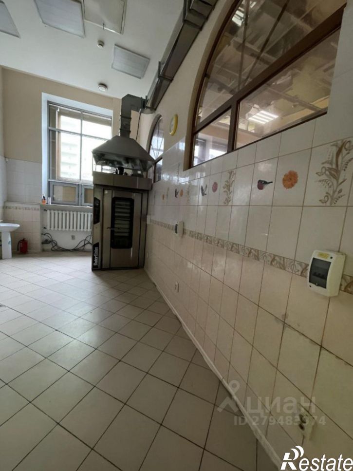 Помещение свободного назначения Революционная улица, 72,  д. 72