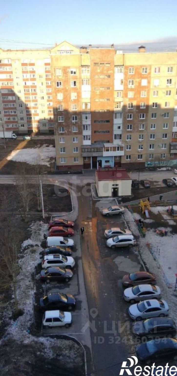 3-комн квартира ул Ахметова, 300,  д. 300