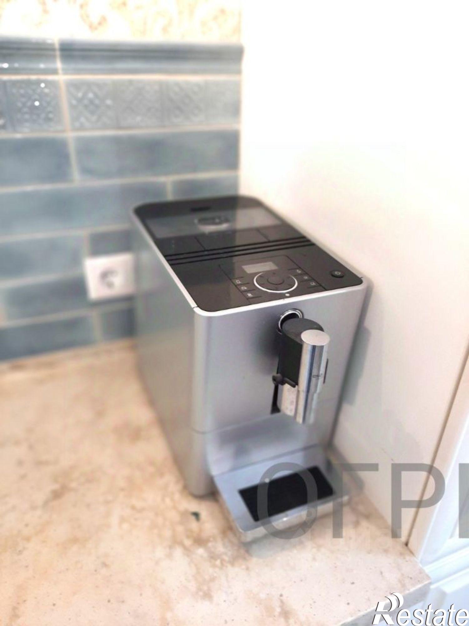 Сдать квартиру за 80 000 рублей на улица Менделеева, 150/5