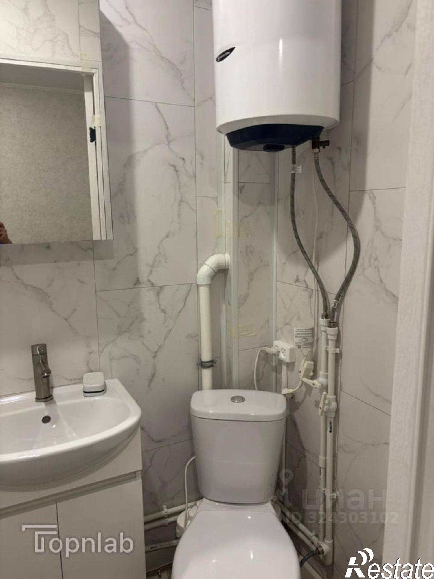 Купить комнату за 2 200 000 рублей на б-р Славы, 15 1