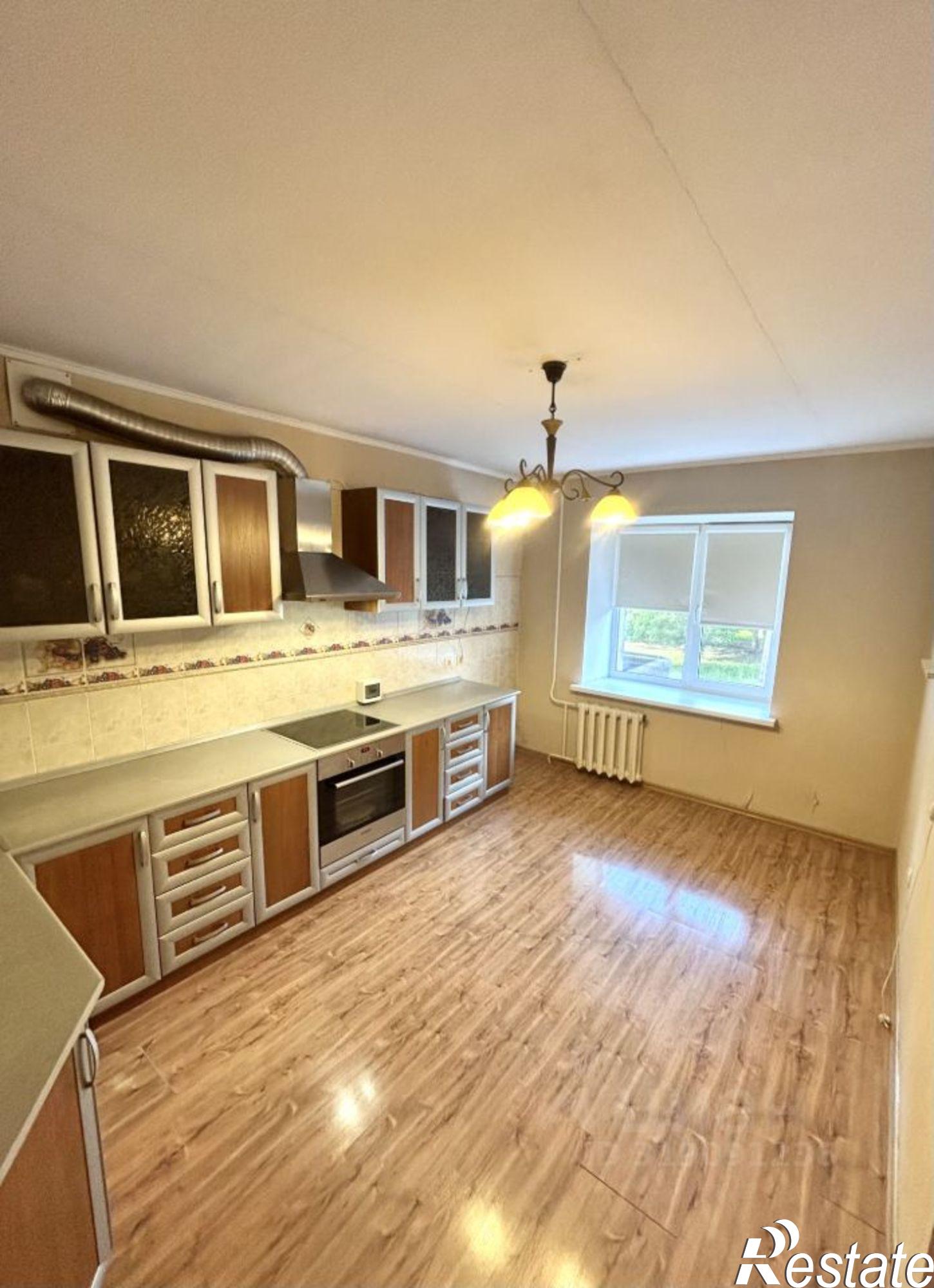 Купить квартиру за 9 400 000 рублей на Черниковская улица, 51