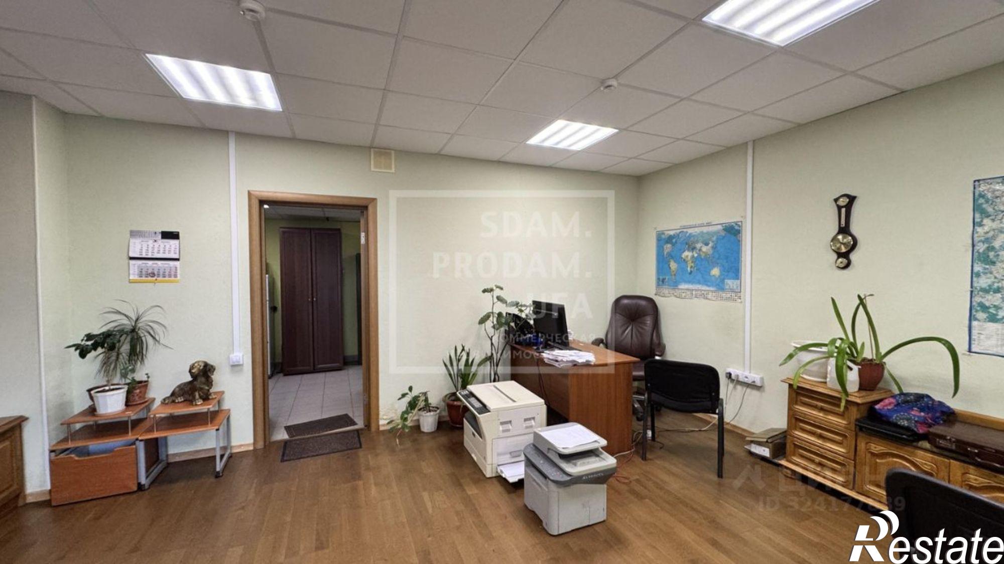 Купить офис, помещение под офис за 3 850 000 рублей на ул Российская, 25