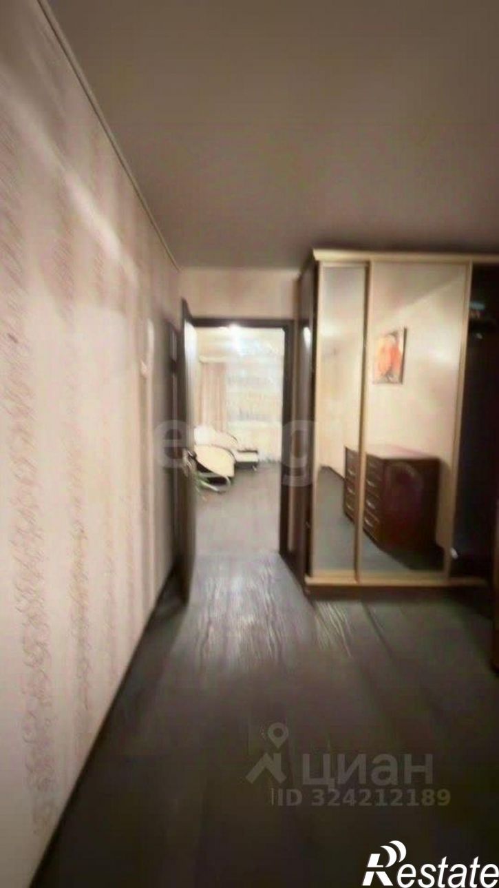 3-комн квартира улица Авроры, 17,  д. 17